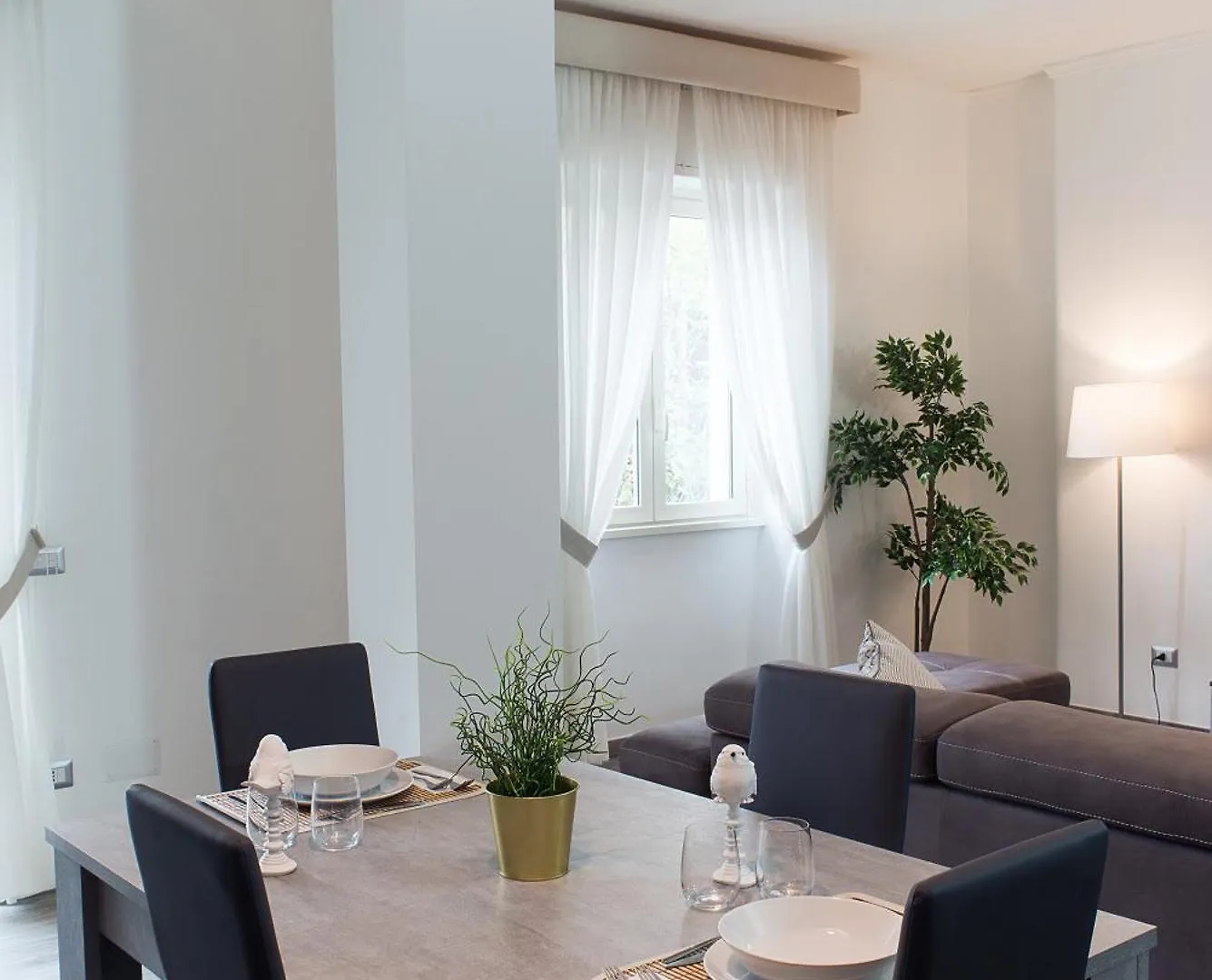 Residenza Flegrea Aparthotel Naples 2*,  Italy